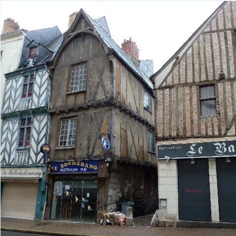 Restauration loi Monuments Historiques à Angers 
